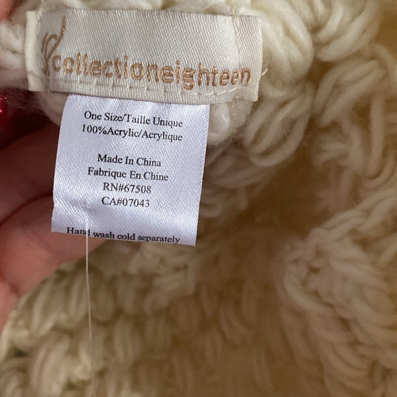 Collectioneighteen Infinity Scarf - Picture 3 of 3